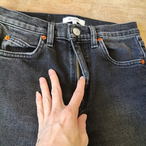 Re/Done Originals 70s Straight Jeans Womens 25‎ Washed Noir Knee Rip Black - Picture 3 of 16
